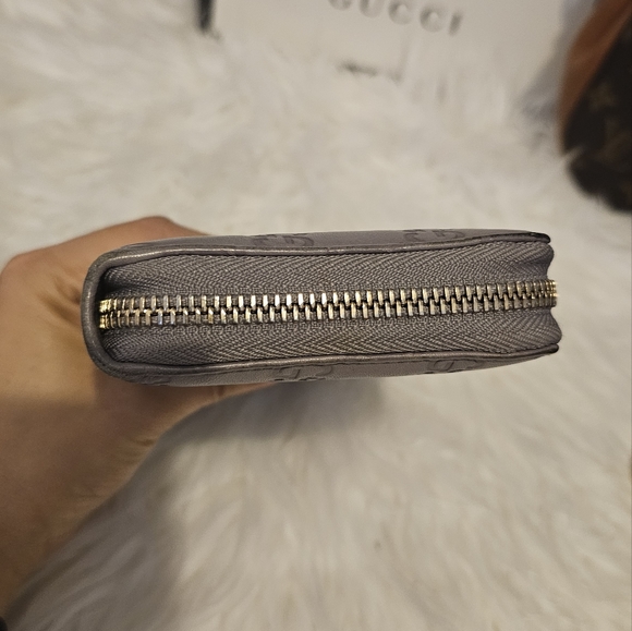 Gucci Zippy Wallet - Picture 12 of 16